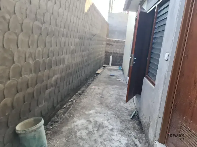 Rumah Bangunan Baru Suasana Adem dan Nyaman Disewakan, di Renon - Real Estate in Bali