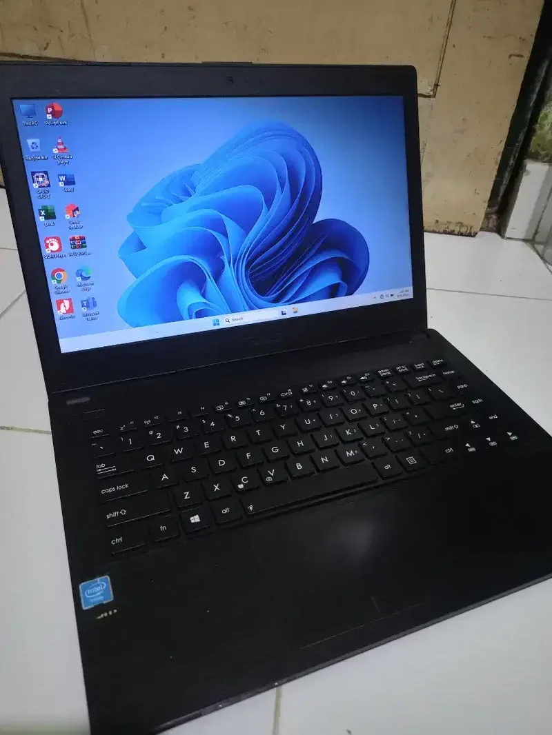 Laptop Asus P2420S mulis - Electronics in Bali