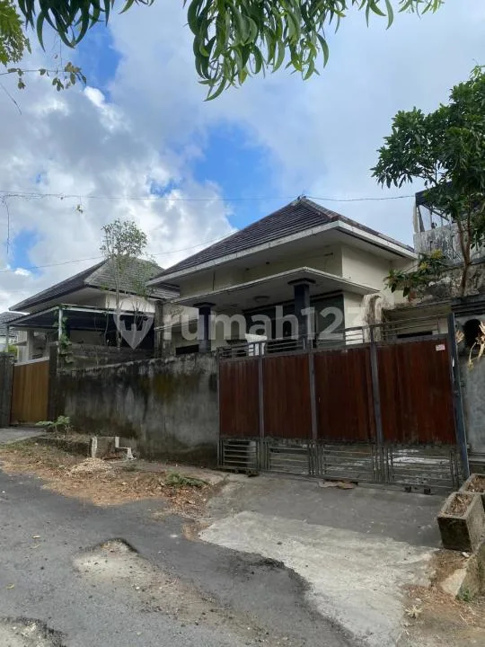 Rumah SHM Benoa Kuta Selatan | LT 110 MÂ² - LB 80 MÂ² | 2 KT 1 KM | Akses Mobil | Rp795 Juta - Bali in Bali