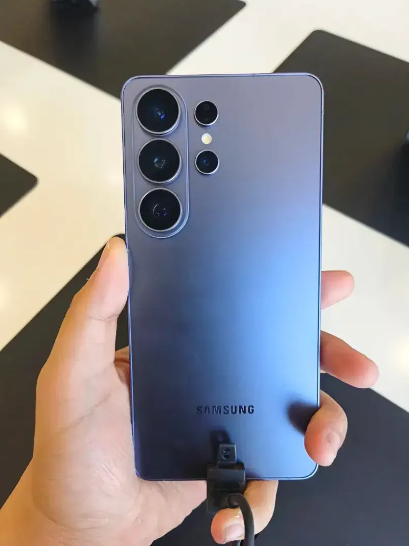 Samsung Galaxy S26 Ultra - Electronics in Bali