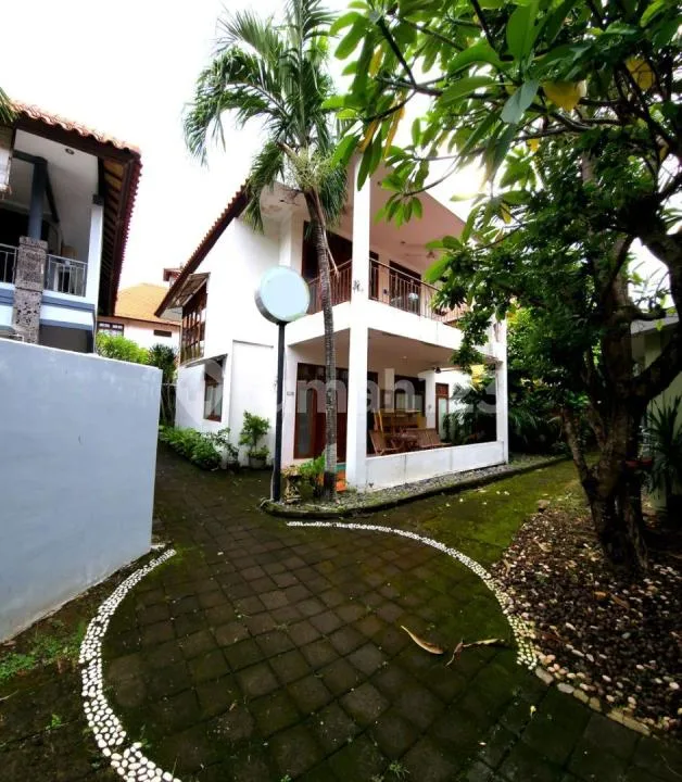 3Br 2-Storey House In Kuta Royal Villa - SHM Freehold | Prime Kuta - Real Estate in Bali