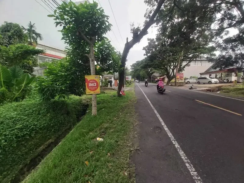 Tanah Zona Kuning di Jalan Utama Denpasar Gilimanuk dekat Astra Megati - Real Estate in Bali
