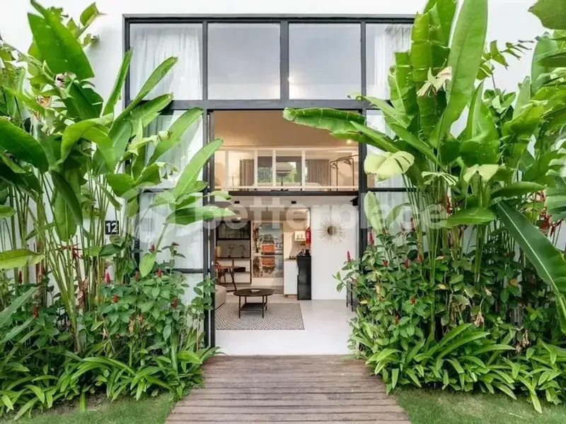 Modern 1 Bedroom Apartment for Sale Leasehold in Berawa, Canggu - Real Estate in Bali