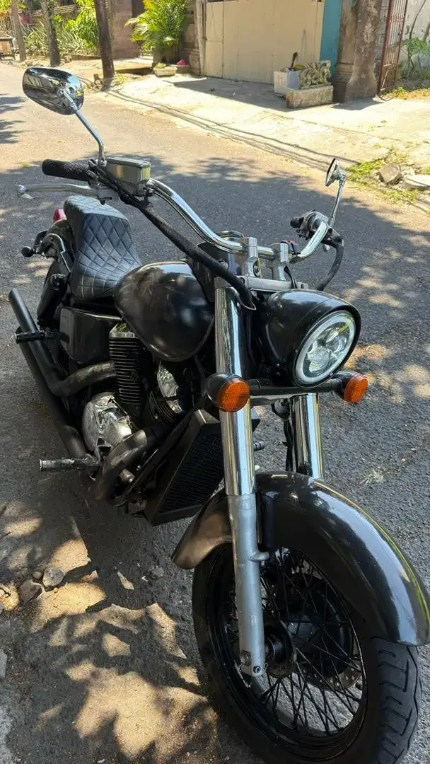 Honda Shadow 400 - Image 2 of 3