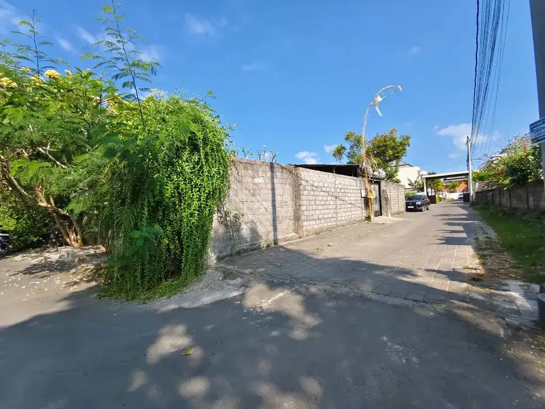 rumah 2 lantai di bukit jimbaran,lokasi dekat mall sidewalk,gwk dan Unud, poltekpar - Image 2 of 10