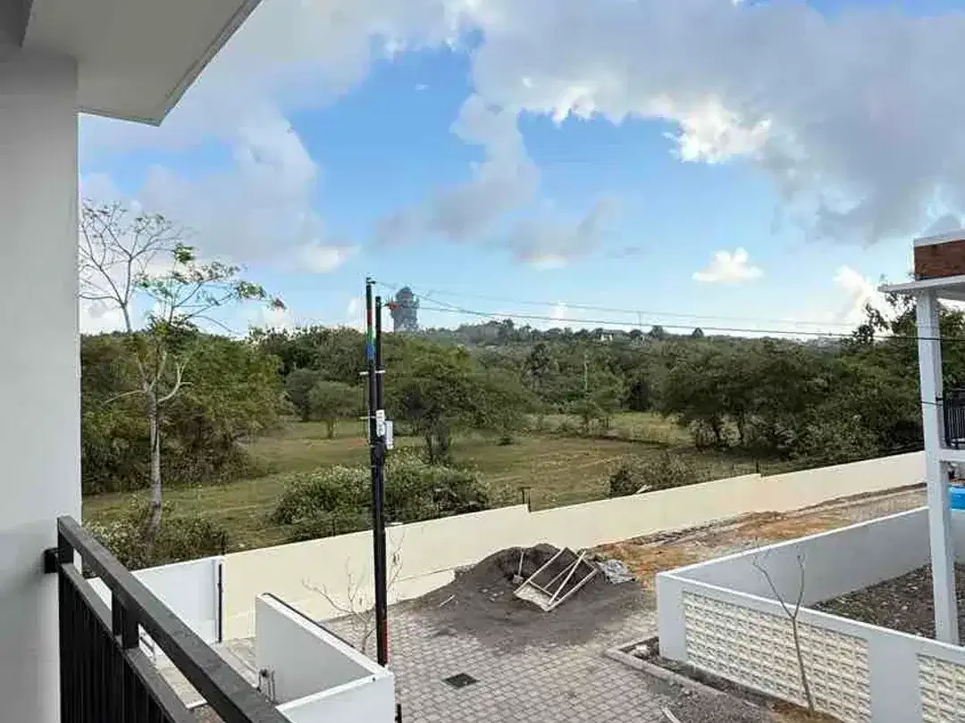 DIJUAL / DIKONTRAKKAN RUMAH BARU 2 LANTAI VIEW GWK DEKAT KAMPUS UNUD JIMBARAN - Image 3 of 10