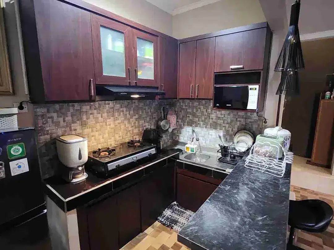 HUNIAN SEMI VILLA LANTAI II AREA GATSU BARAT DENPASAR - Image 2 of 9