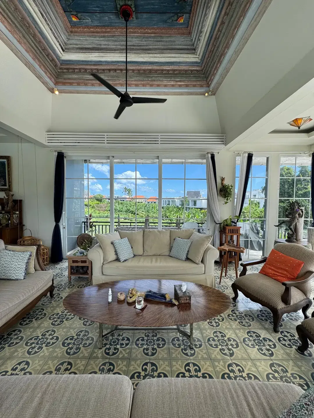 Dijual Villa Mewah di Canggu Bali – 8BR, View Sawah Sungai Gunung, Lahan 2.000 m² - Image 6 of 10