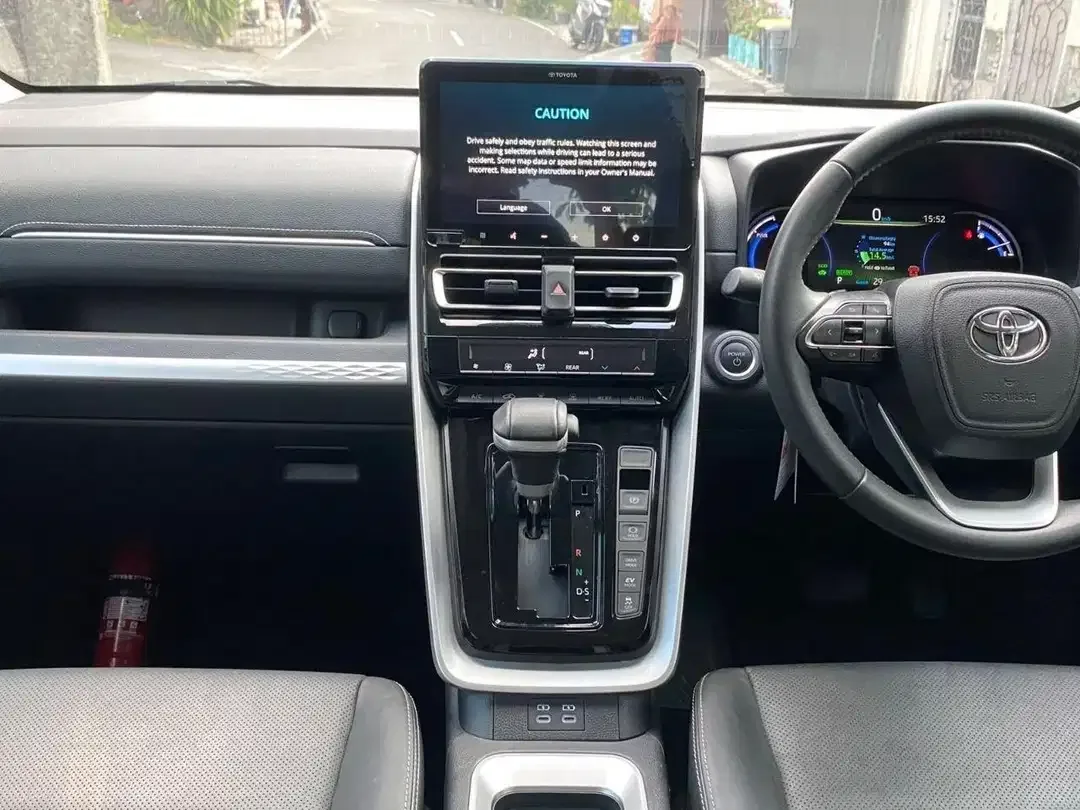 TERMURAH!!ZENIX Q HYBRID TSS MODELISTA 2023 SIAP PAKAI - Image 6 of 10