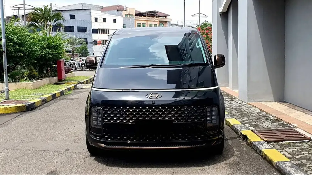 [ GARANSI 5THN LOW KM ] Hyundai Staria Signature 7 Seat 2020/2021/2022 - Image 5 of 10