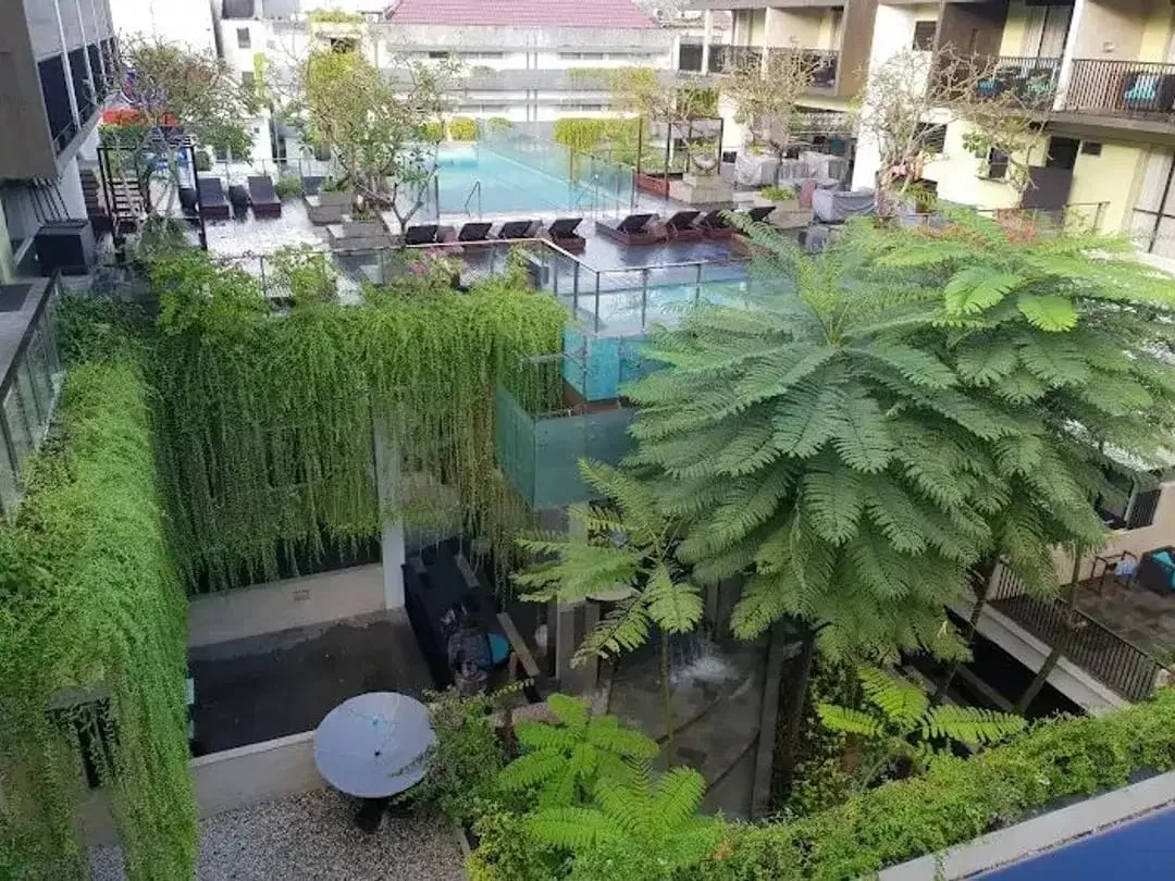 DIJUAL CONDOTEL DOUBLE BED SIAP HUNI DI  MERCURE BALI LEGIAN - Image 8 of 9
