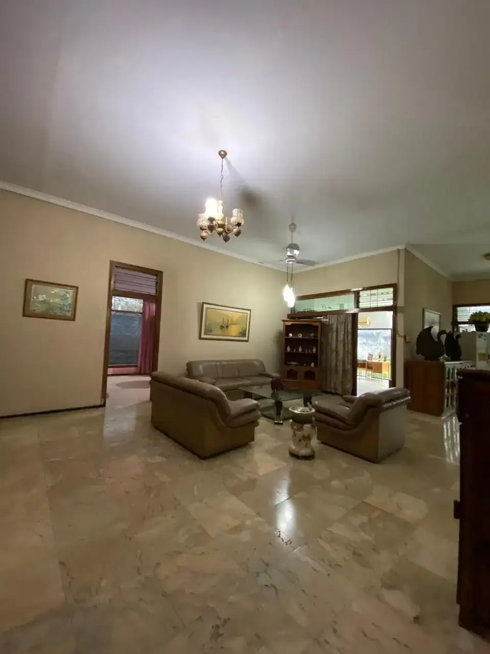 Rumah Mewah Premium Raya Puputan Renon Denpasar Bali - Image 10 of 10