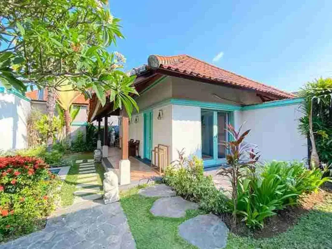 Villa 5 Are di Canggu Bali Hanya 5 Menit ke Pantai dan Beach Club - Image 4 of 10