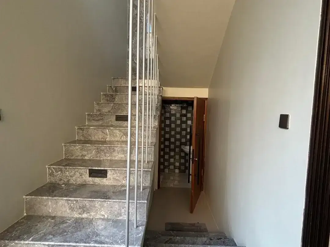 BRAND NEW VILLA WALKING DISTANCE TO SEMINYAK BEACH - Image 8 of 10