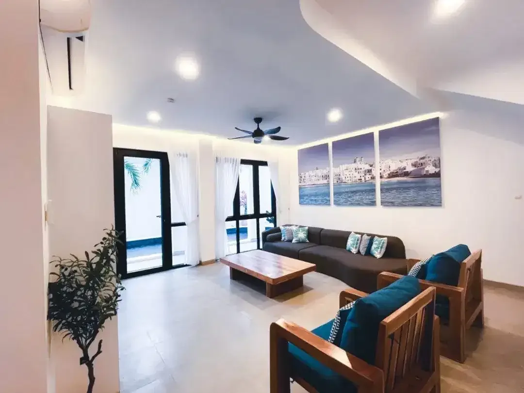 MODERN ROOFTOP VILLA IN THE HEART OF SEMINYAK - Image 2 of 7
