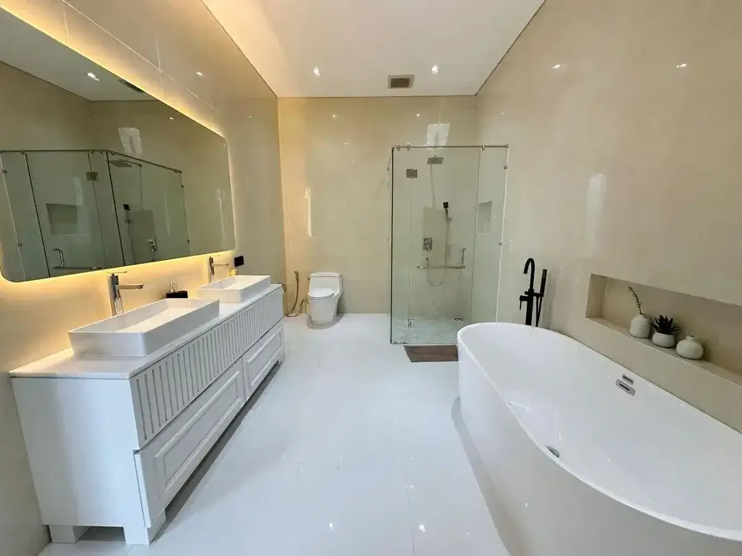 High-Quality Luxury 3Br Villa In Prime Berawa, Canggu - Image 7 of 10