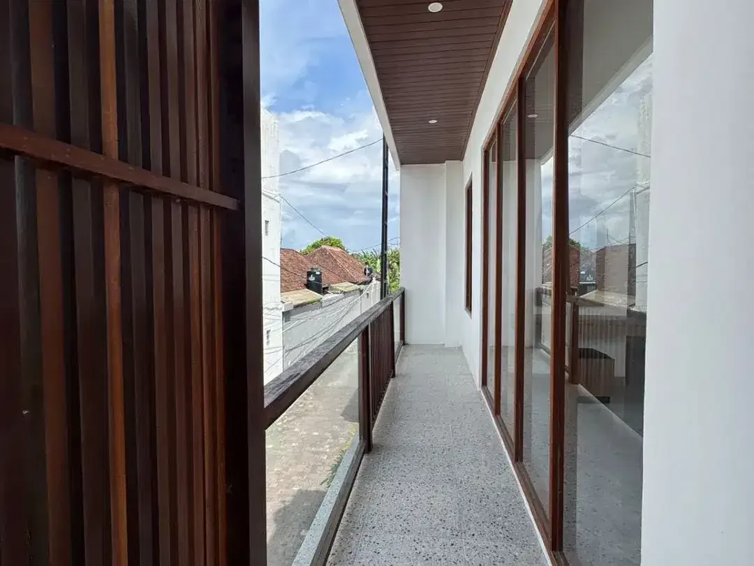 Dijual Villa Mewah Dekat Pantai di Canggu - Image 3 of 6