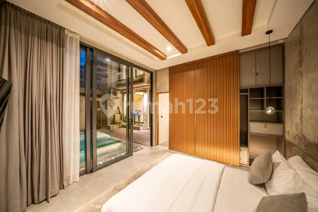 For Rent Longterm 3Br Privat Pool Best Loncation Canggu Batu Bolong - Image 2 of 4