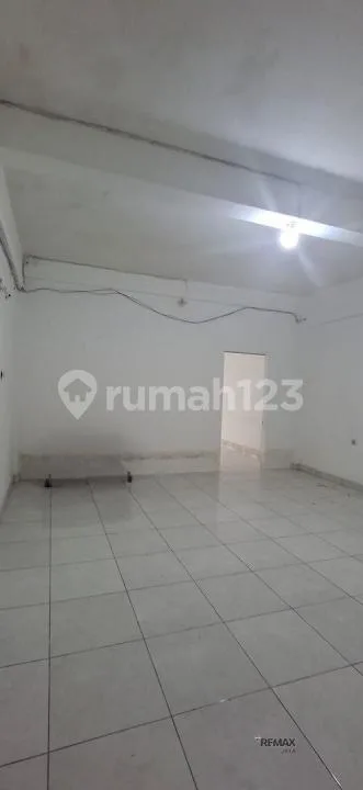 Ruko 3 Lantai Dijual di Genteng Biru, Denpasar Barat - Image 4 of 4