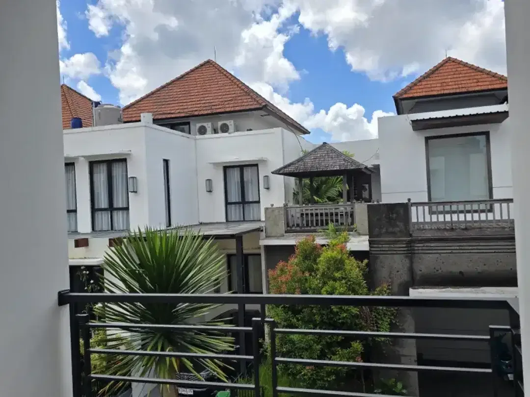 DI JUAL RUMAH DEKAT SEMINYAK DI KEROBOKAN BADUNG BALI ONE GATE - Image 2 of 7