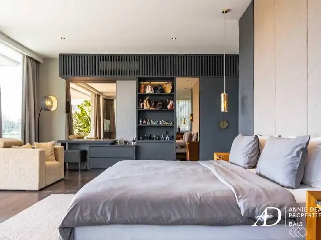 FREEHOLD | MODERN CONTEMPORARY 4-BEDROOM VILLA IN ULUWATU - Image 9 of 10