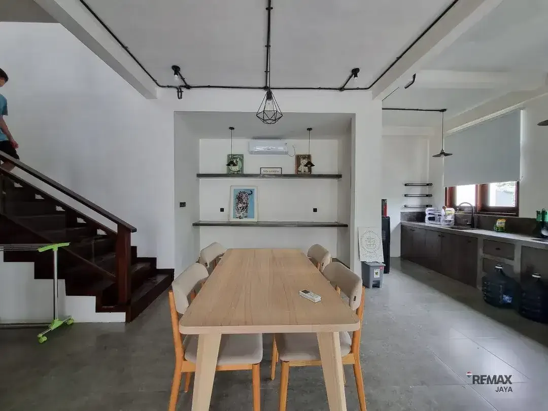 Extra Spacious Villa for Rent at Petitenget Kuta - Image 5 of 9