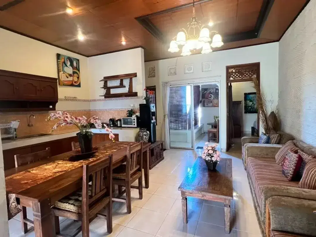 Rumah Villa Full Furnished 4 Kamar Tidur Disewakan di Denpasar Barat - Image 8 of 10