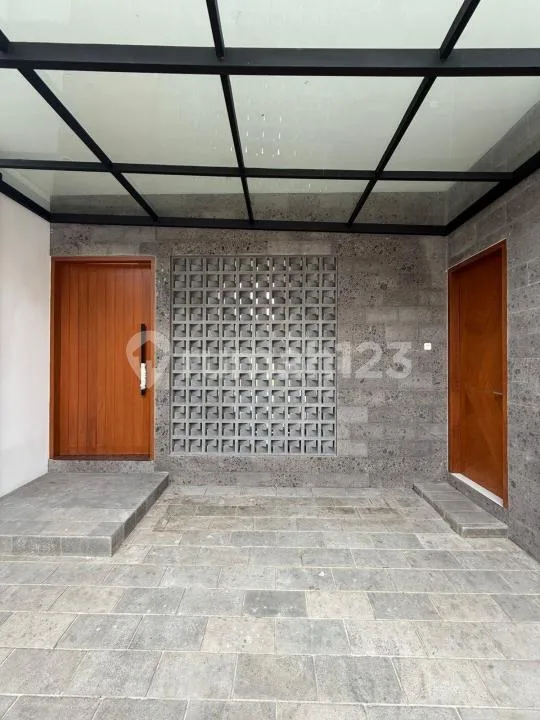 Villa Baru Furnished Pool Dekat Pantai di Berawa, Canggu - Image 3 of 4