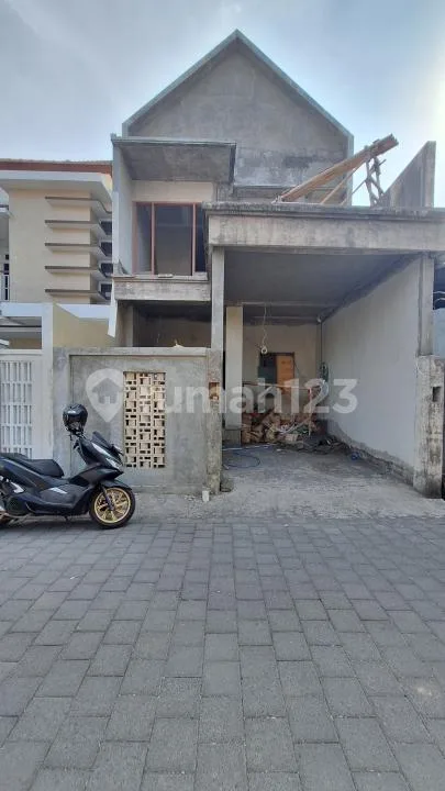 Rumah Baru 2 Lantai Jl. Cekomaria Denpasar Bali - Image 3 of 4