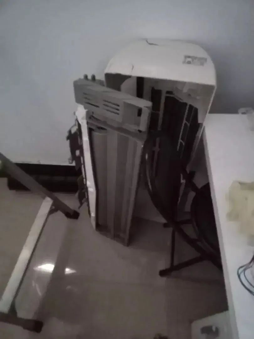 Teknisi Servis Ac dan cuci ac panggilan dan pasang ac - Image 5 of 10