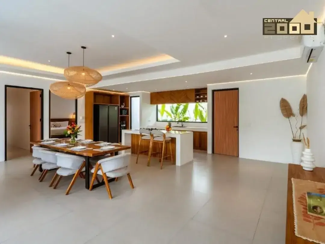 Family Style 4 Bedrooms Villa For Rent In Umalas - Image 5 of 10