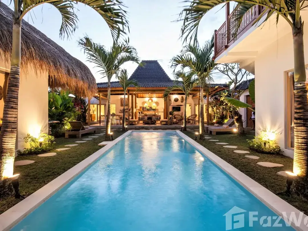 5 Bedroom Villa for sale in Seminyak, Bali - Image 1 of 10