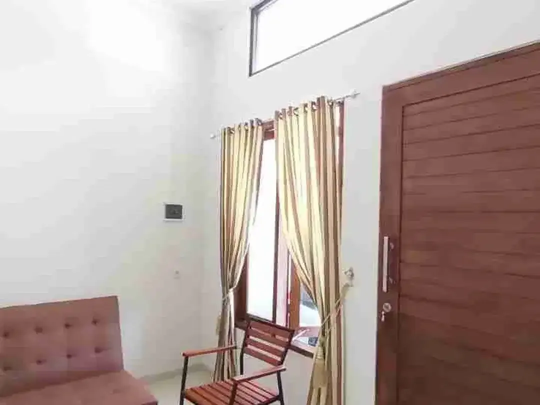 Sewa Tahunan Rumah Furnished 1lt Lokasi Jl Kuwum, Umalas Bali area Hunian Strategis dekat Pantai canggu - Image 10 of 10