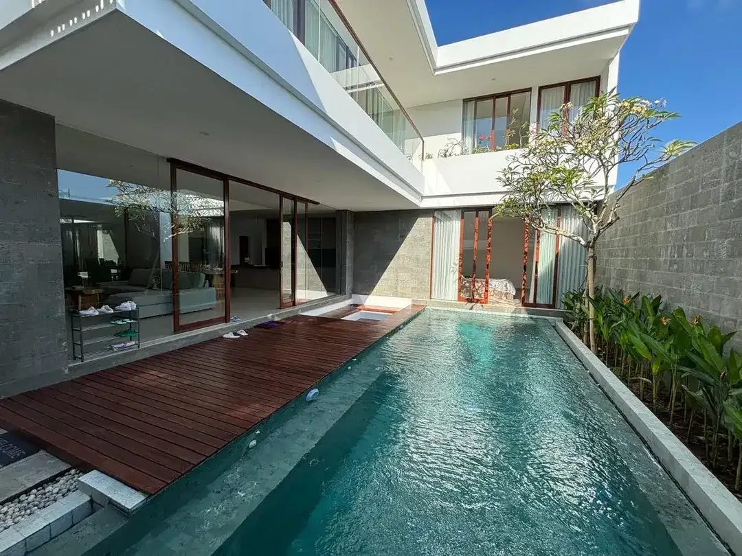 VILLA FOR RENT – UMALAS LESTARI - Image 1 of 10