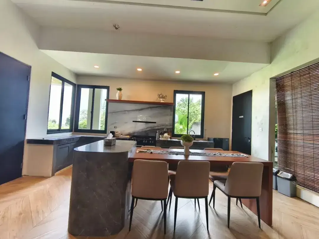 Dijual atau Disewakan Luxury Villa 4 Lantai View Laut One Gate System di Goa Gong, Jimbaran. - Image 8 of 10