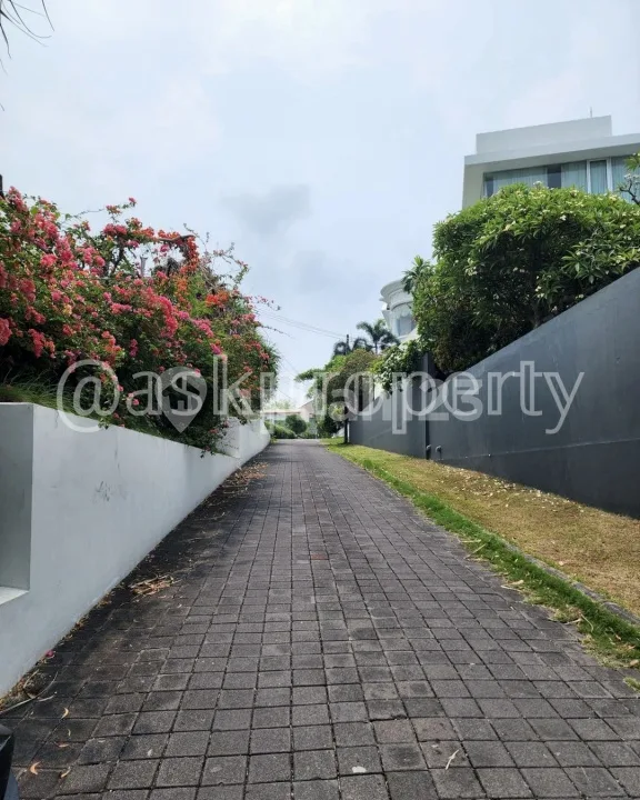 Dijual Tanah Murah Sea View Cocok Untuk Villa / Akomodasi Dekat Pantai Jimbaran Bali - Image 3 of 4