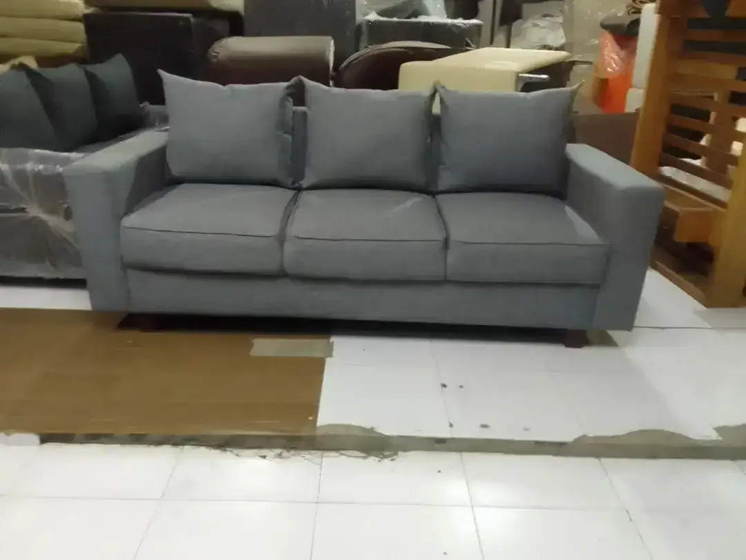 Sofa Single 2 ddkn / 3 Orang Duduk untuk Depan Tv ,di Dalam Kamar kos - Image 2 of 4