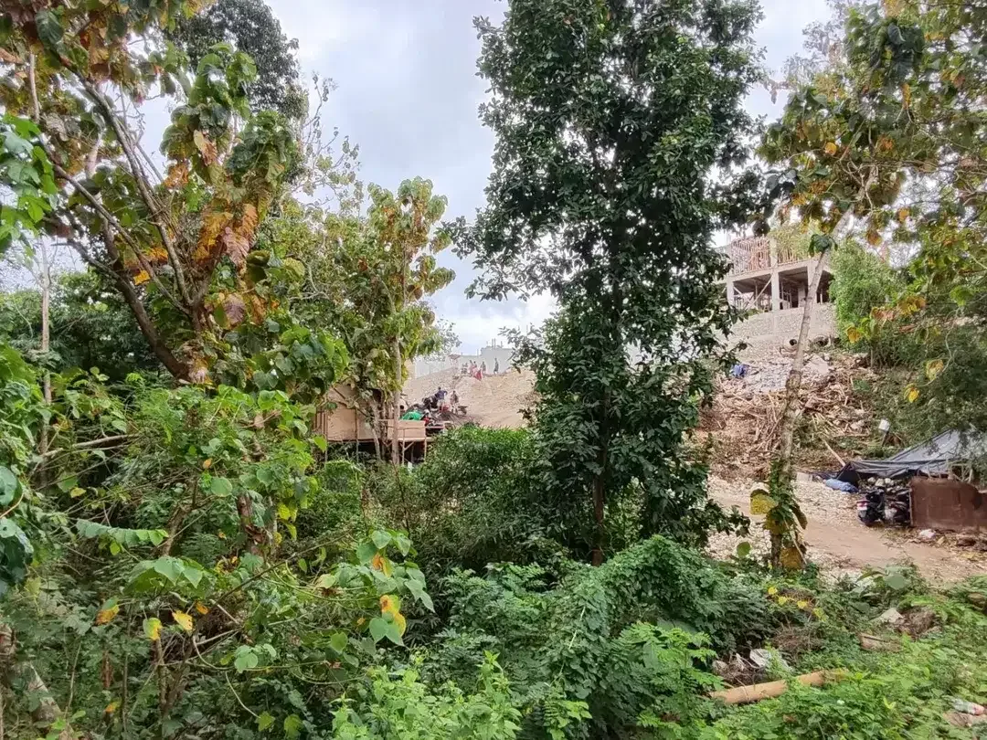 Tanah View di Labuan Sait,dkt Pantai,lingkungan Villa,dpt 2 Jalan - Image 3 of 9