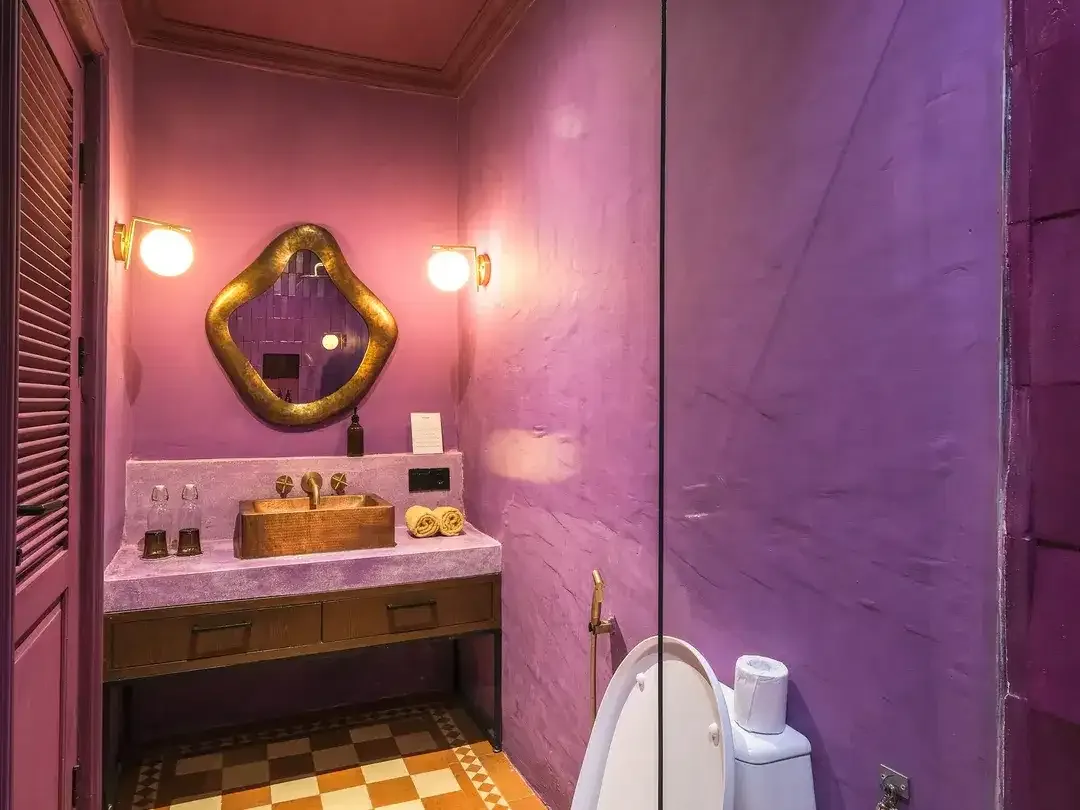 8 Bedroom Hotel for sale in Kerobokan, Bali - Image 7 of 10