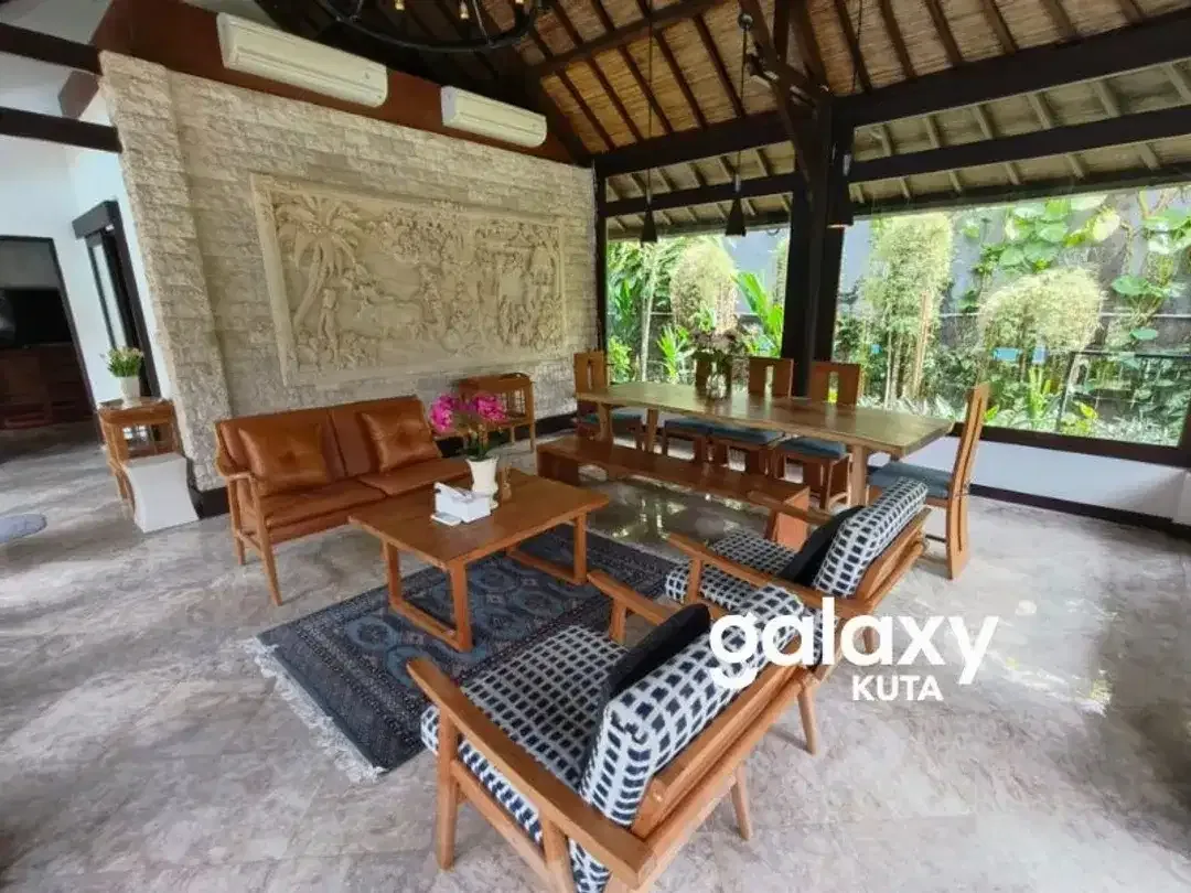 DIJUAL VILLA SPACIOUS GARDEN WITH 5 BEDROOM IN UMALAS KEROBOKAN BADUNG - Image 5 of 10