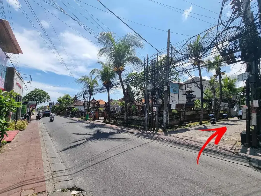 Tanah exclusive lokasi di batu Belig Seminyak - Image 1 of 10
