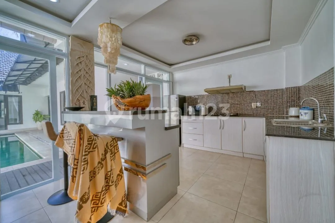 V281 Modern 3Br Villa For Rent In Jimbaran - Image 1 of 4