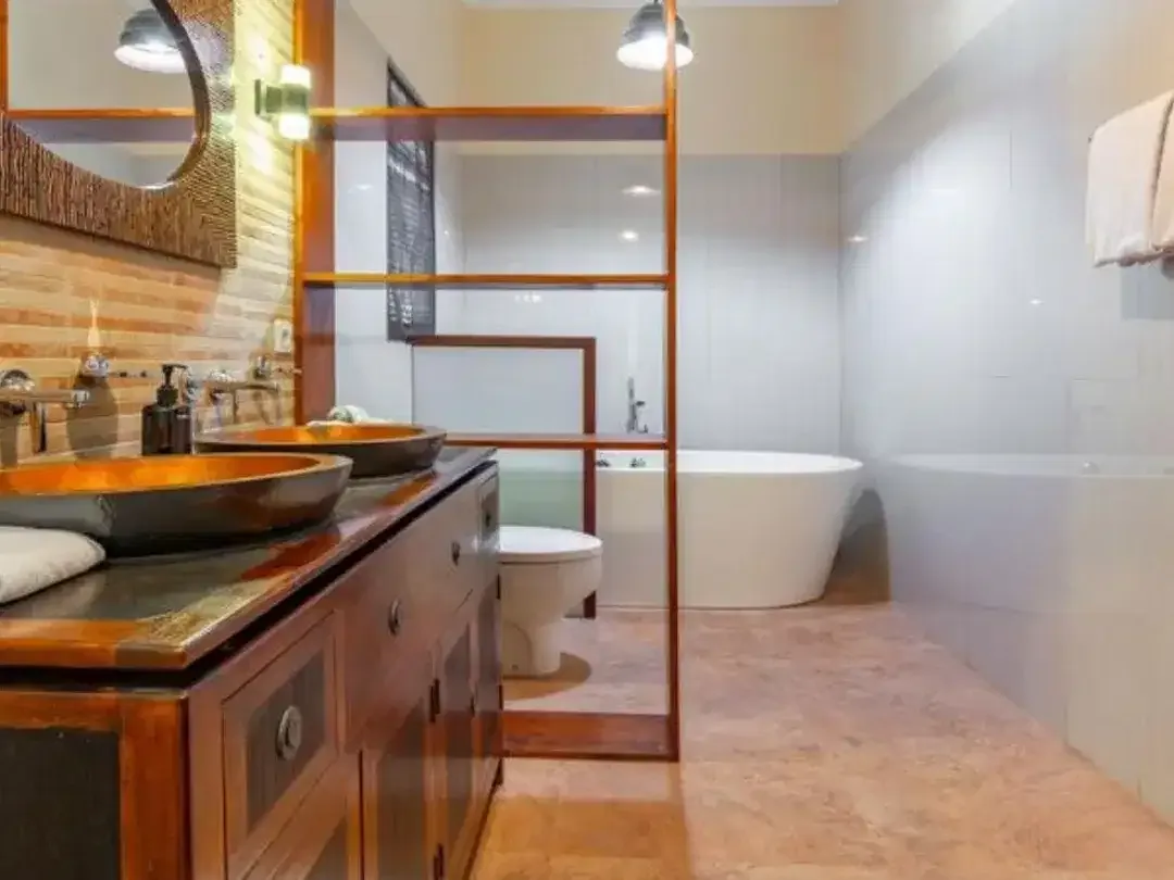 VILLA LUXURY DEKAT PANTAI MUNDUK CATU CANGGU BADUNG - Image 10 of 10