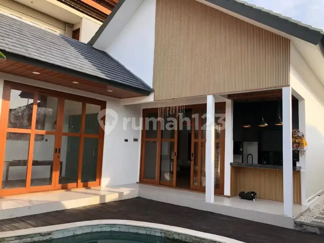 Villa Baru Area Jimbaran Desain Modern Tropical - Image 2 of 5