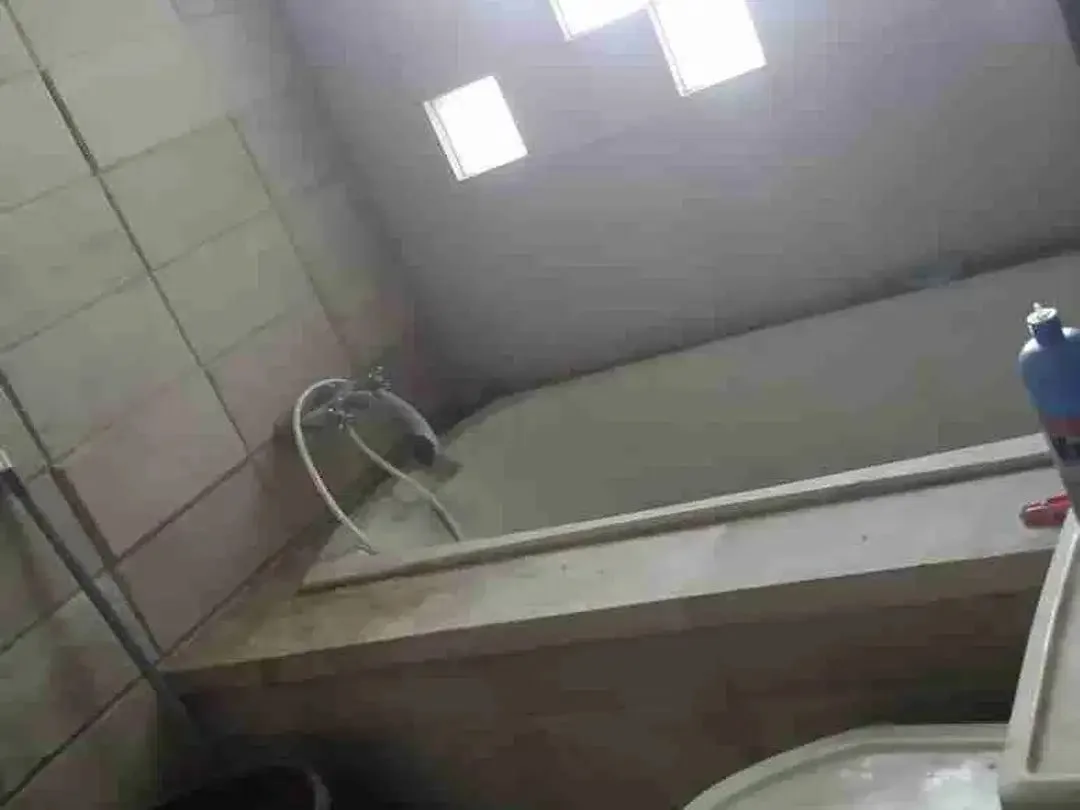 Rumah Ada Pool 2Lt 150M2 Strategis Dkt Raya Tk Pakerisan Panjer Jl6mtr - Image 7 of 8