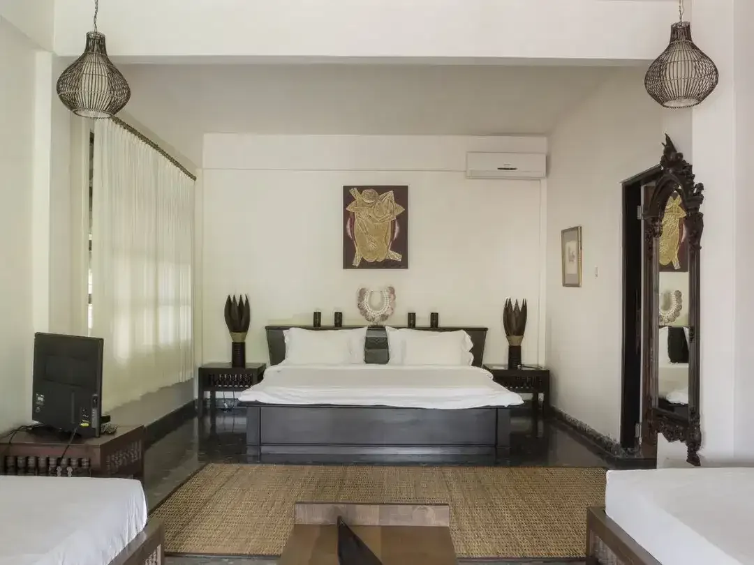 Freehold Luxury 6 Bedroom In Great Location Seminyak - Image 7 of 10