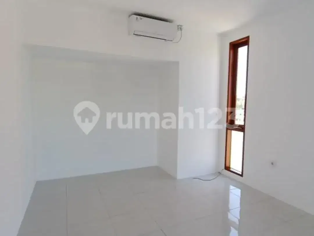 Villa Sejuk dan Tenang Cocok untuk Hunian Bersama Keluarga - Image 7 of 10