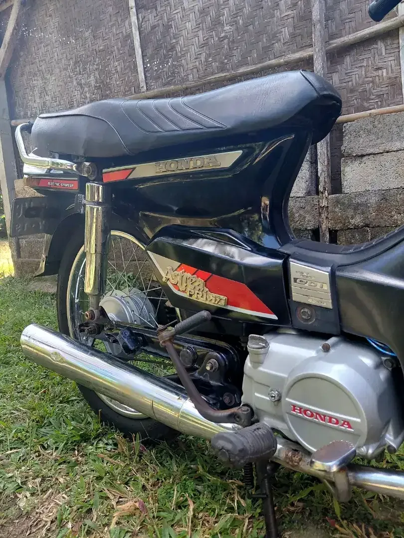 Astrea Prima 1990 - Image 3 of 8