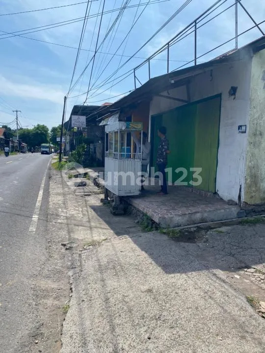 Rumah Warung Luas 400mÂ² Pinggir Jalan Raya Singaraja Kubutambahan - Image 2 of 4
