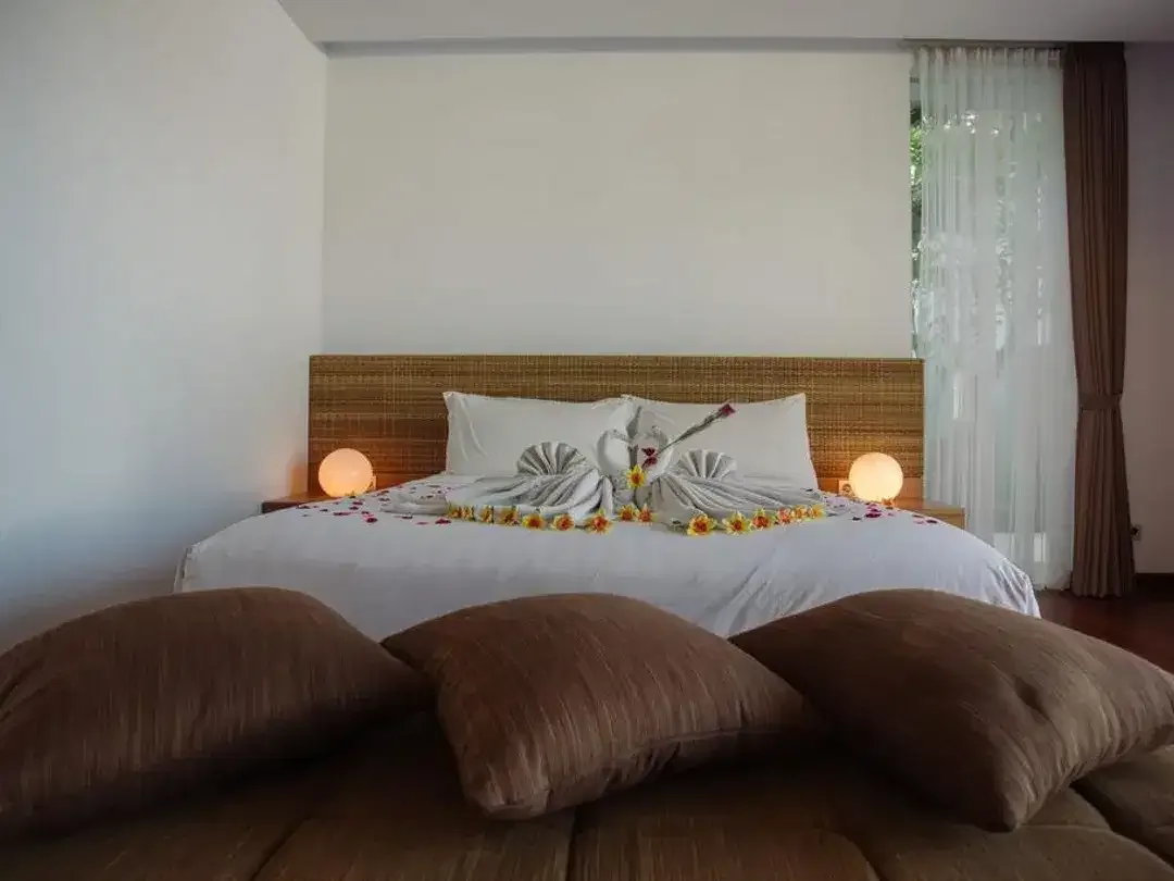 Modern 3-Bedroom Villa for Yearly or Long-Term Rent - Nusa Dua - Image 4 of 8